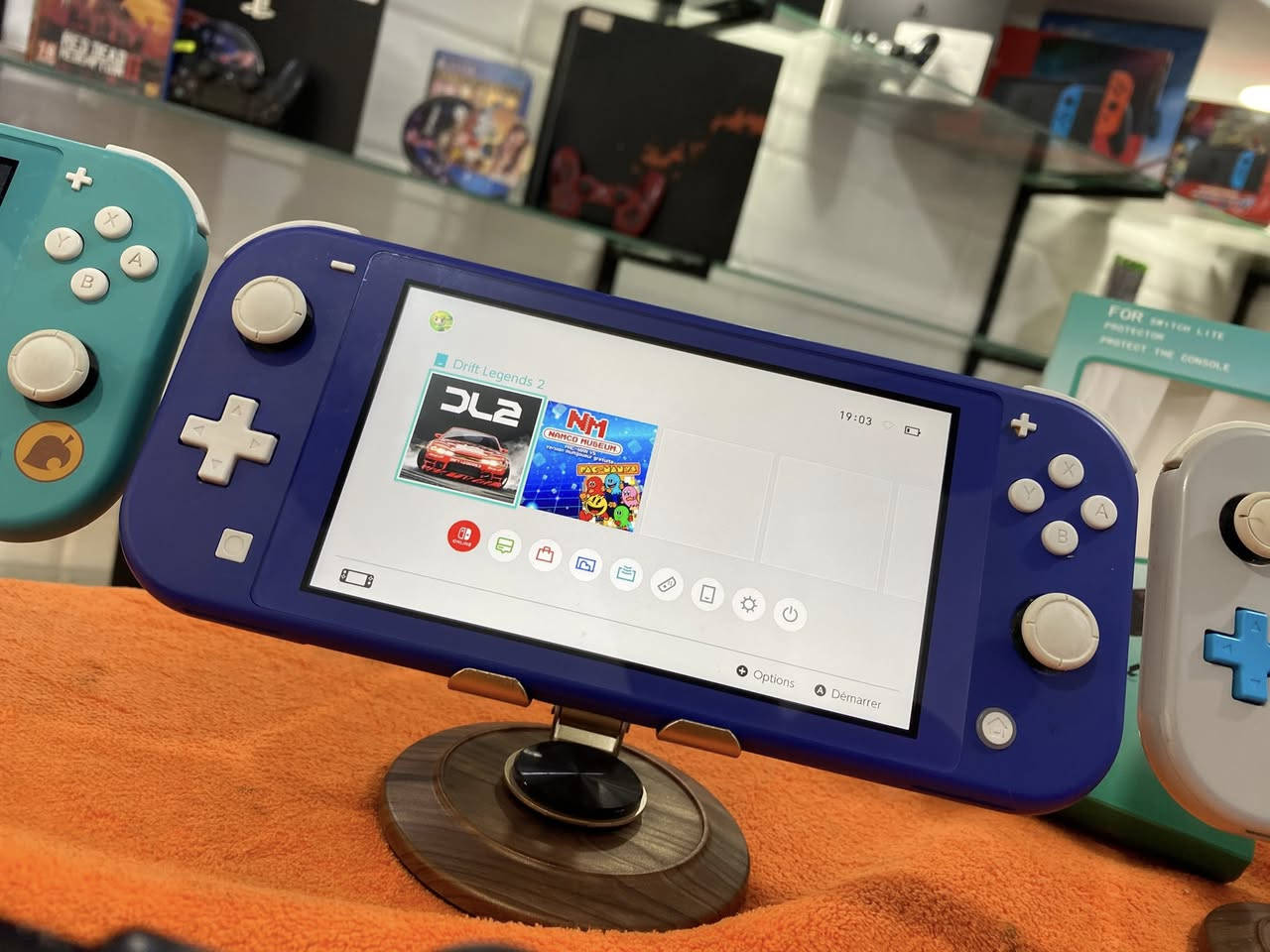 NINTENDO SWITCH LITE
NEUF =42000
ETULISE MFLACHIA =29000
ETULISE NON FLACHI= 23000


**إذا كنت صاحب هذا الإعلان وتريد حذفه لأي سبب، رجاءا أرسل رسالة إلى الدعم الفني**