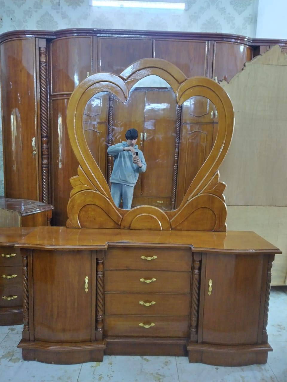 غرفه 6 باب ملحق صاج داخل وخارج ضهر جرجوبه شغل درجه اولى مستعمل موديل دنك زان الوي نفخ بغداد الأمين الثانية ***********
