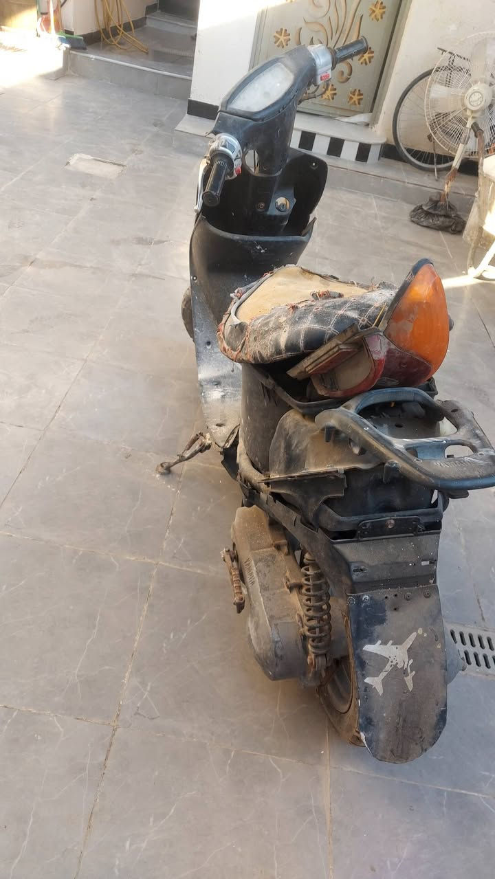 اسلام عليكم سازوكي 60 للبيع اكتب سعرك اني اراسلك كوممم حديد مكينة شغالة عوزهة براغي صالصنة


**إذا كنت صاحب هذا الإعلان وتريد حذفه لأي سبب، رجاءا أرسل رسالة إلى الدعم الفني**