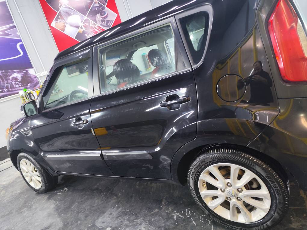 سلام عليكم صول 2013
بس بنيد صبغ
 وبارد جوه تريشه مال باب السايق
 باسمي رقم بابل تحويل مباشر مكينه دوش ماشيه 150اصل
عنوان حله شارع 60قرب جسر الثورهالسعر 95 بيها مجال
*********** حلة, بابل
