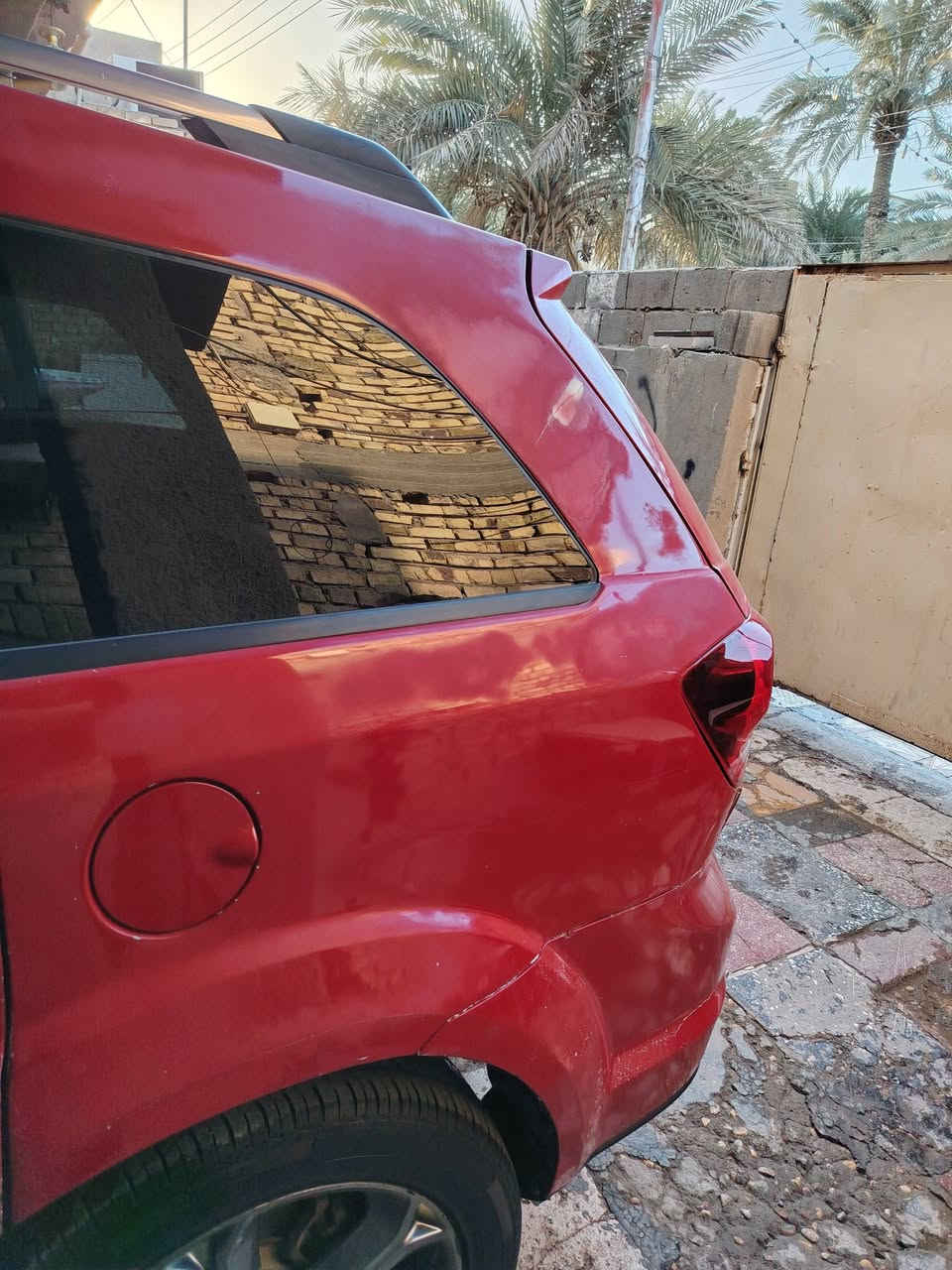 السلام عليكم
اخوان جورني كروز رود موديل ٢٠١٥ باسمي
بيها جاملغ أيسر خلفي
والسياره خير من الله اربعه سلندر
السعر ١٢٥ بيها مجال بسيط مكاني الناصريه مركز المدينه
رقم تليفوني *********** ابو مسلم الشمري
