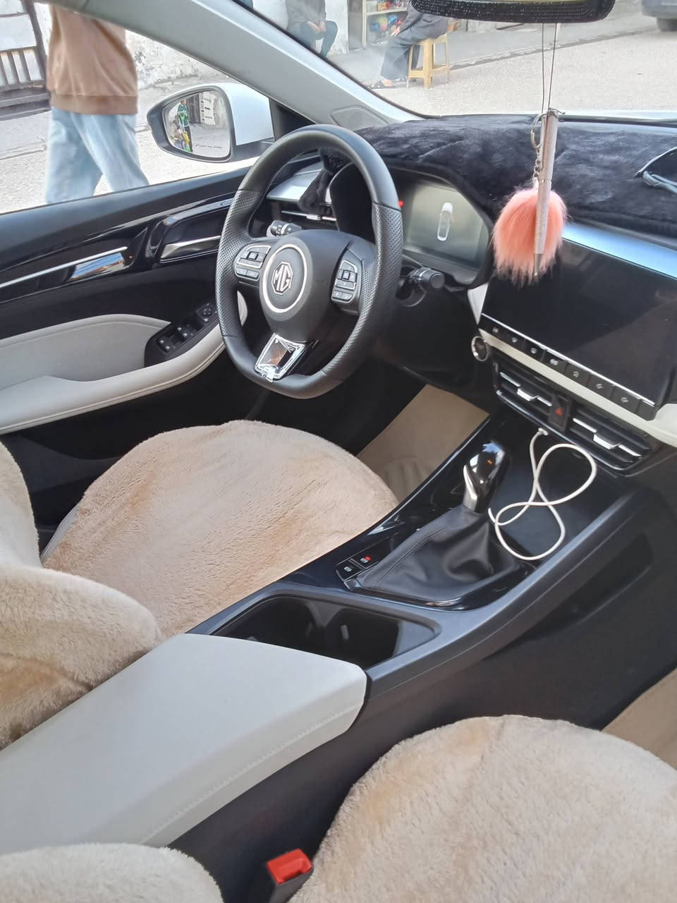 سلام عليكم سياره ام جي ابلص موديل 25 مكفولة كفالة عامة فول مواصفات سعر 120


**إذا كنت صاحب هذا الإعلان وتريد حذفه لأي سبب، رجاءا أرسل رسالة إلى الدعم الفني**