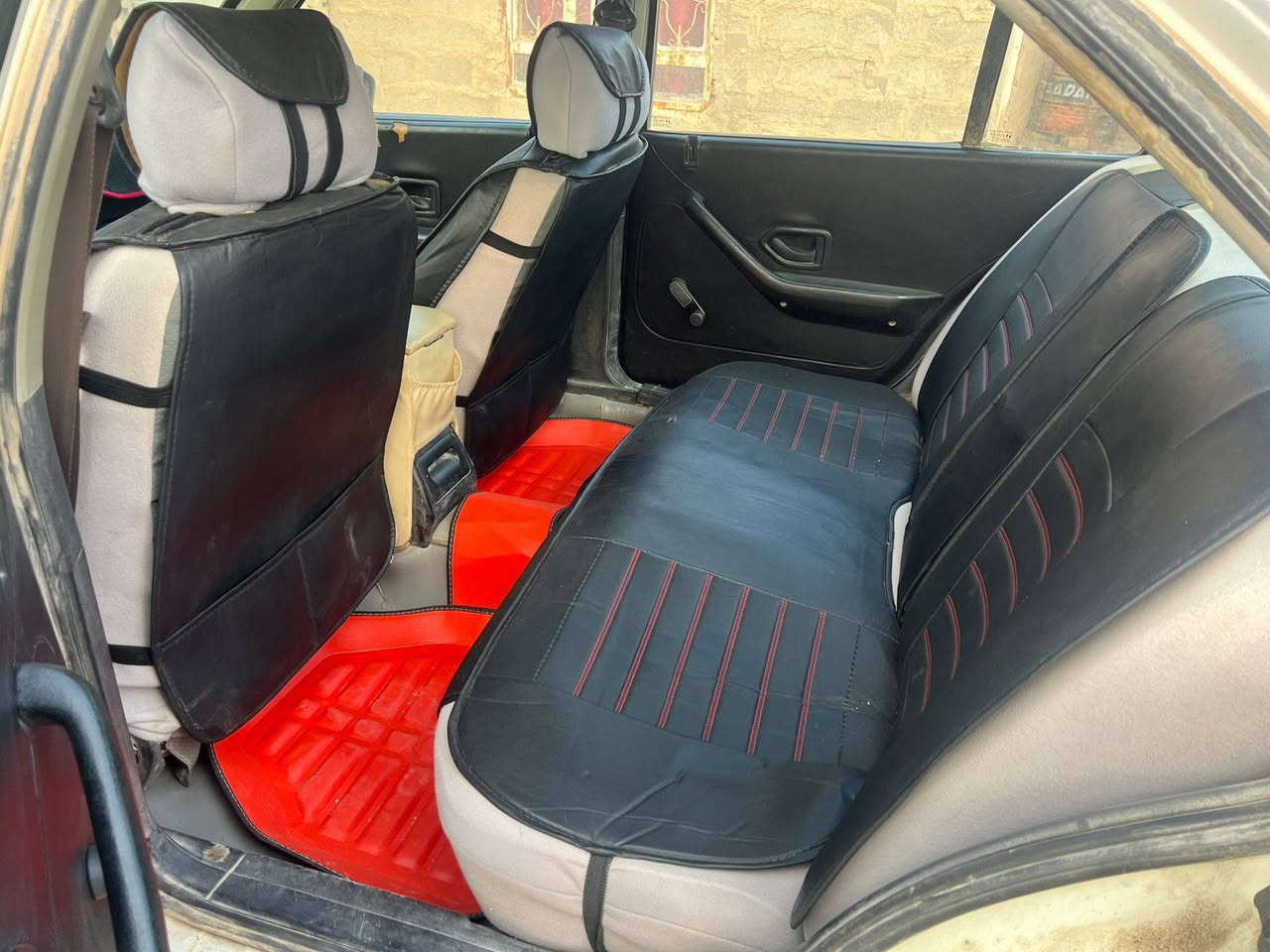 رواه الف 2009 ابيع سياره مال خبزه مداور شرط  سياره يعني شايله روحه 12وبيه مجال ماتواجد عل فيس ,,(***********
