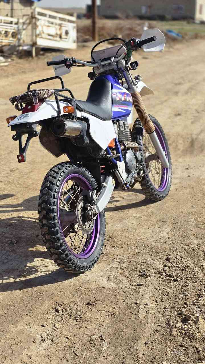 قفاز ياماها ttr250للبيع مكفول كفاله عامه  ***********
