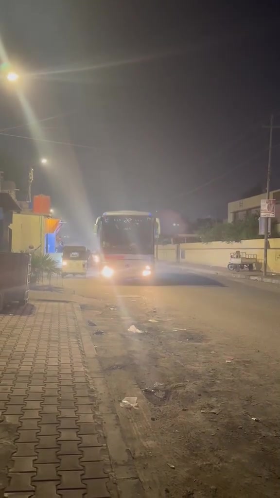 باص 350 بحرينيه للبيع
مكينه8 كير 6 مكينه كير جديد اكسل كلج جديد حداديه كلهن جدد وتبريد وتدفئه  صيني ابو التفاحه جديد وكمبريسر 3كورات جديد ثلاجه سبلت مناميه كهربائيات كلهن شغاله وتخم تاير 
يعني بوجهك للشغل 
رقم 2001 انكليزي بغداد بسمي شرط التحويل 
خطهاا بصره كربلاء 
وصل خط وبحث جديد 
مكان السياره بصره 
رقم راعيهاا عادل ***********
بيع فقط بدون مراوس
