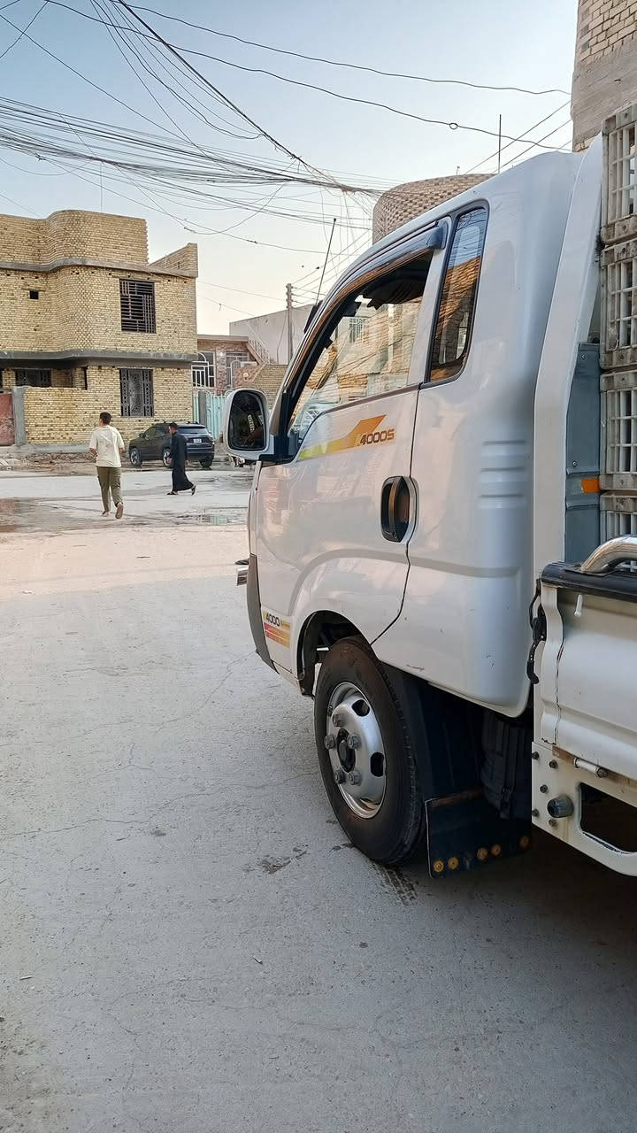 كيا فحل مفتوح 
موديل 18 كفاله سنويه جديده هزه
مكينه كير اكسل كفاله
تبريد ثلج
حداديه جديده
سياره جاهزه م̷ـــِْن كلشي 
 بسمي تحويل مباشر 
رقم قادسيه 
مكاني شطره
السعر 140 وبيه مجال
***********
