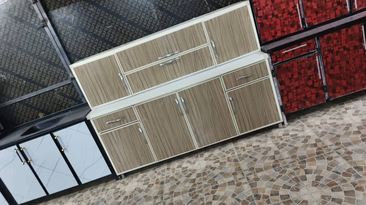 معرض اثاث ثامر الزين العنوان تكريت القادسيه قطعه ٥٠٠مجمع الطبي كاونترات بدون سنك السعر 150 الف نضافه 90 بل 100 ///  ***********
