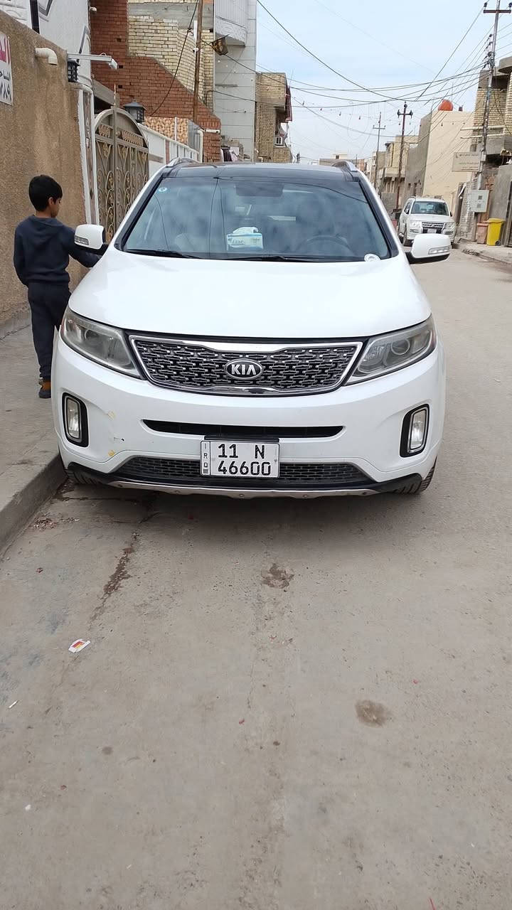 السلام عليكم سورينتو 2015 SXفئه فول موصفات بانوراما شاشه كبيره بصمه ابواب مع ترحيب خزن ميموري تحكم ستيرن 3قطع تبريد كشنات تحكم وجلد جنطه كهرباء لايتات لدات سبعه راكب اشاير بل مري  محرك ثلاثه وستميه السيارة بسمي فول سنويه 2027هزه جديده السياره بيه قطع صبغ اني ابعيلك صبغ احزام فقط سونار موجود السعر 165وبيهامجال بسيط للاستفسار ***********لاتصال وتساب فقط متواجد خاص
