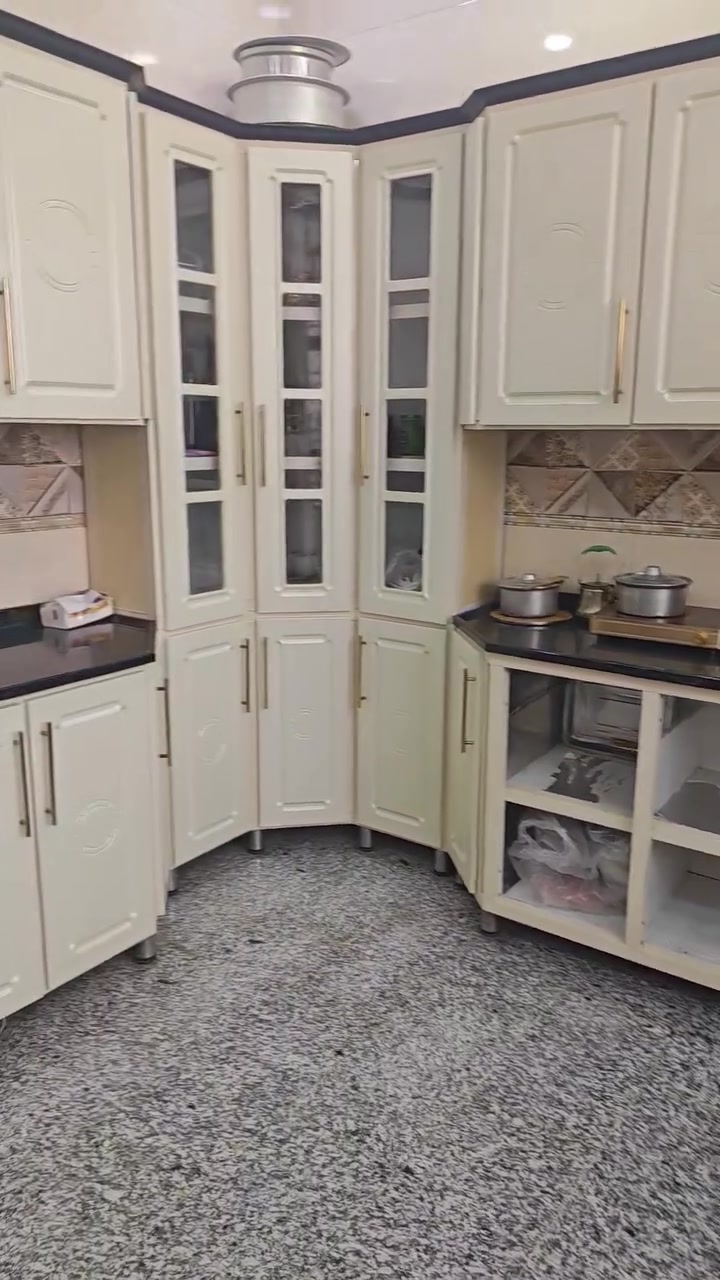 السلام عليكم عندي كاونتر تفصال داخل المنيوم الخارج hdf مرمر طبيعي والله سوينا ب3 مليون اريده بمليون بي نقص 3  بيبان اصلا ممشدودات


**إذا كنت صاحب هذا الإعلان وتريد حذفه لأي سبب، رجاءا أرسل رسالة إلى الدعم الفني**