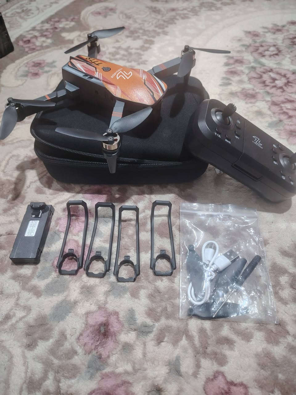 درونTT19
ثلاث كامرات اماميه وكامره سفليه
كامره فول HD
محركات برشلز
كامره قابله للتعديل بمقدار ٩٠ درجه
تجنب عوائق ٢٧٠ درجه لتقليل الاصتدام
تحديد المواقع بتقنيه التدفق البصري
ثلاث سرع طيران
الطياران والهبوط بضغطه زر
التحكم بلاشاره
الارتفاع ١٠٠ متر
المدى ٣٠٠ متر
السعر ٤٥ الف مع التوصيل *********** وات ساب يوجد توصيل
