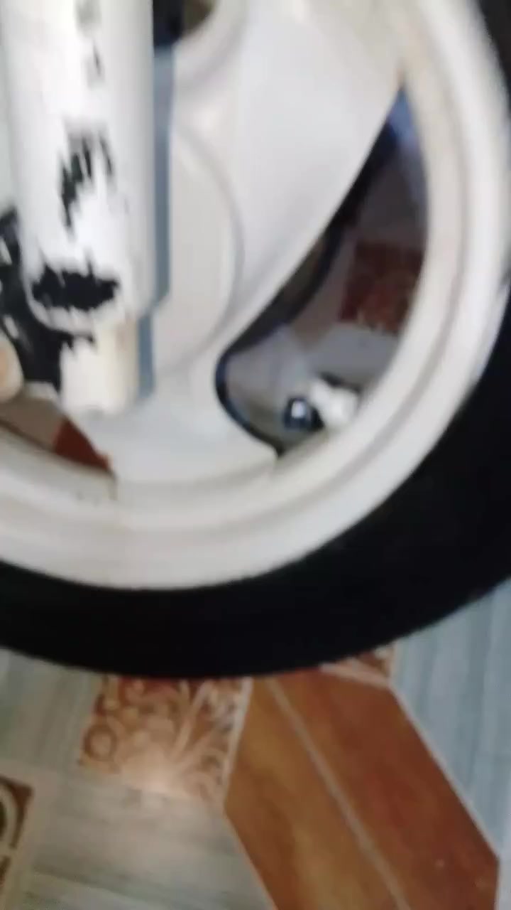 سلام عليكم دراجه ماكس بوليس البيع السعر 400وبيهه مجال الشراي يراسلني ومكلف بلنشر


**إذا كنت صاحب هذا الإعلان وتريد حذفه لأي سبب، رجاءا أرسل رسالة إلى الدعم الفني**