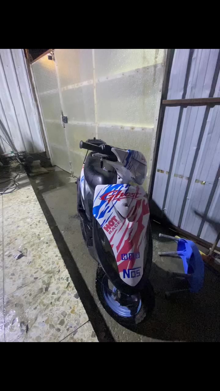 سلام عليكم ماكس للبيع مكفوله من كلشي كفر شايب مكينه لحد يتعبني و مايشتري مكاني بغداد هـ ***********
