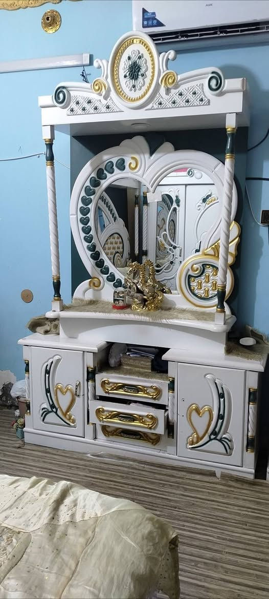 غرفه اخشاب نجاره عراقي صبغ حراري غرفه جديد ذي قار ناحيه الفضليه ***********
