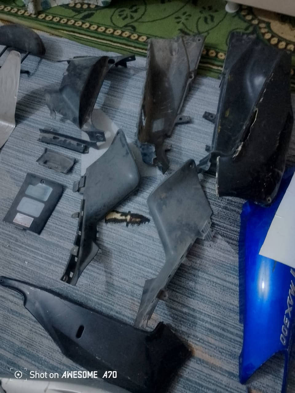 السلام عليكم غراض تيماكس يشغلن على 8/7 كفرات وسوادات ينباعن شلع ودوسات نيكل تزويد وتجوه خلفيه كلمن وسعره بس البلصور ماعندي غيرهن مكاني حله ناحية النيل توصيل موجود ***********
