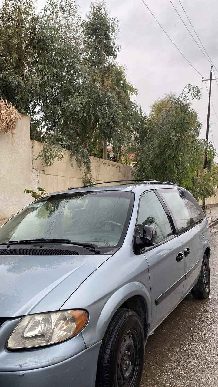 دوج كرفان 2005
محرك 3300بي صرف 
كير شرط تحكمات ستيرن 
شاصي طويل 3قطع تبريد 
سيارة حلوة وجاهزة 
رقم جديد شرط التحويل 
استفسار اكثر 
***********
***********
