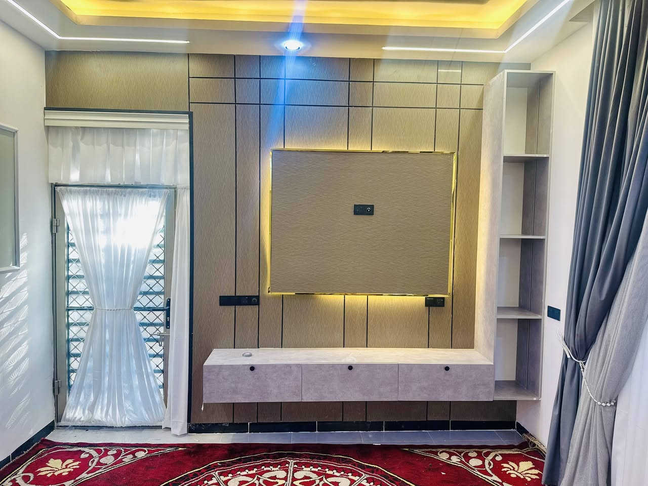 أعمال مغربيّة راقية وأصباغ فاخرة 🔥
نحوّل الجدران إلى لوحات فنّية
بخبرة عالية، تنفيذ متقن، وتشطيب فاخر يدوم

✔ دقّة في التفاصيل
✔ خامات مختارة بعناية
✔ تنفيذ حسب الطلب وبمعايير احترافية

بإدارة: محمود شاكر

📞 للتواصل: ***********

#عمل_مغربي #أصباغ_فاخرة #تشطيب_راقي #ديكور_عراقي #فخامة
