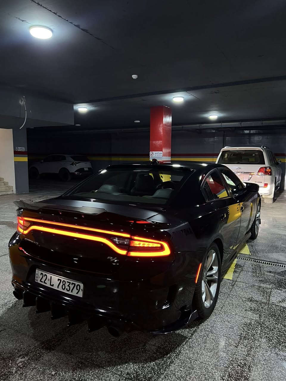 السلام عليكم 
Dodge charger RT 5.7 2021 
سوبر تراك باك
حادثها قطعتين جاملغ امامي و جاملغ خلفي نصة مصبوغ 
بدون ايرباك بدون دواخل 
ماشية 45 ميل
مكاني بغداد 
واتساب ***********
