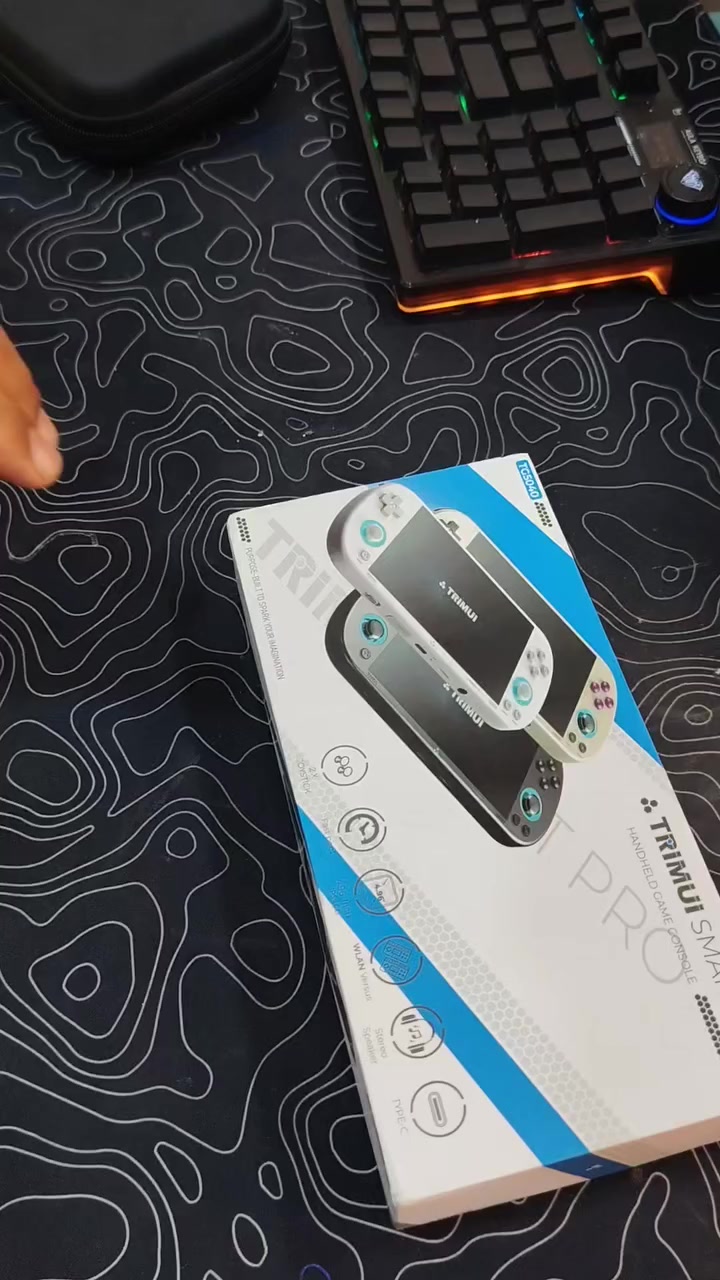 السلام عليكم جهاز العاب جديد رام ١٢٨ كيكا شاهد الفديو سعر ٦٠ الف توصيل ٥ مراسلة واتس ب***********
