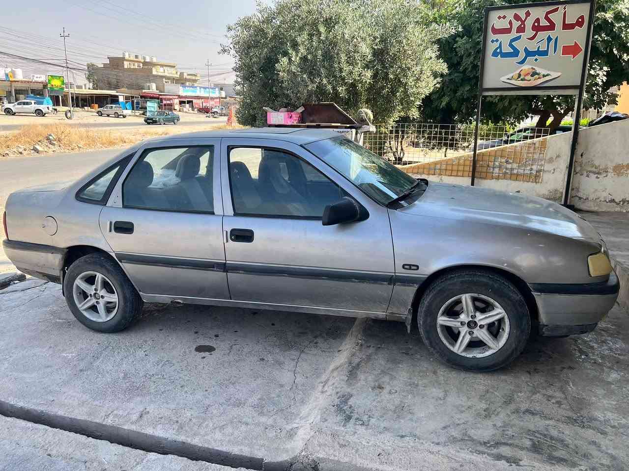 اوبل فكترا موديل ١٩٩١ حجم ٢٠ جاملغ خلفي صبغ فقط كير محرك شرط وشرط التحويل *********** / ***********
