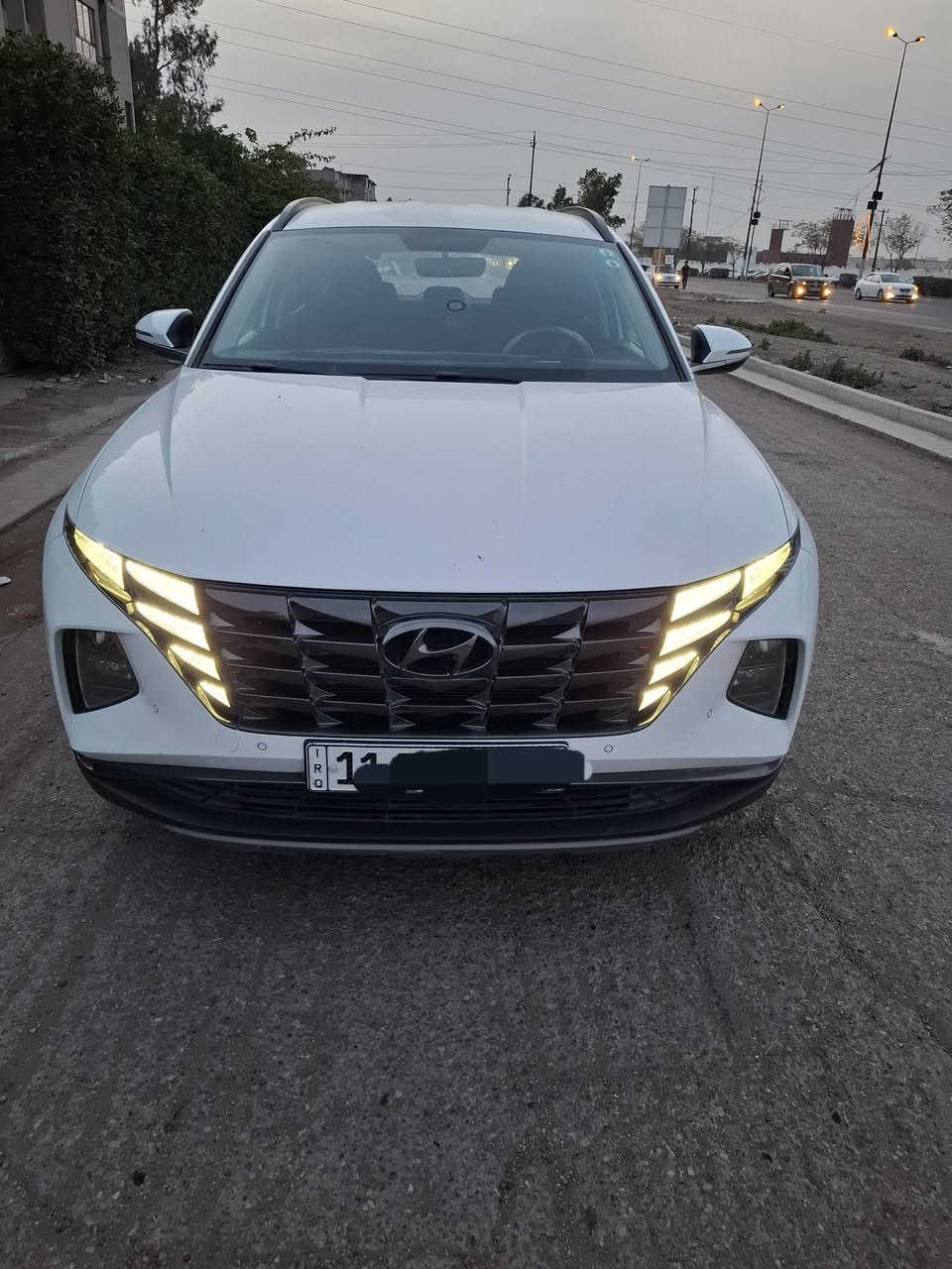 توسان ٢٠٢٤خليجي ع وضع الشركه كفاله عامه
ماشيه 80
مواصفات 
داخل ابيض 
بصمه 
شاشة 
حساس امامي خلفي 
لد مانع انزلاق 
٣ انظمة قياده 
ترحيب 
تشغيل عن بعد 
مكينة ٢٠٠٠ دوش 
شاشة ديجتل 
قطعتين تبريد 
مقاعد كهرباء
بردات خلفيه
بصمه ابواب٢
ماعدا البنراما
مكان السيارة بغداد كاظمية 
السعر 217 ورقه وبيه مجال 
الاتصال ***********
