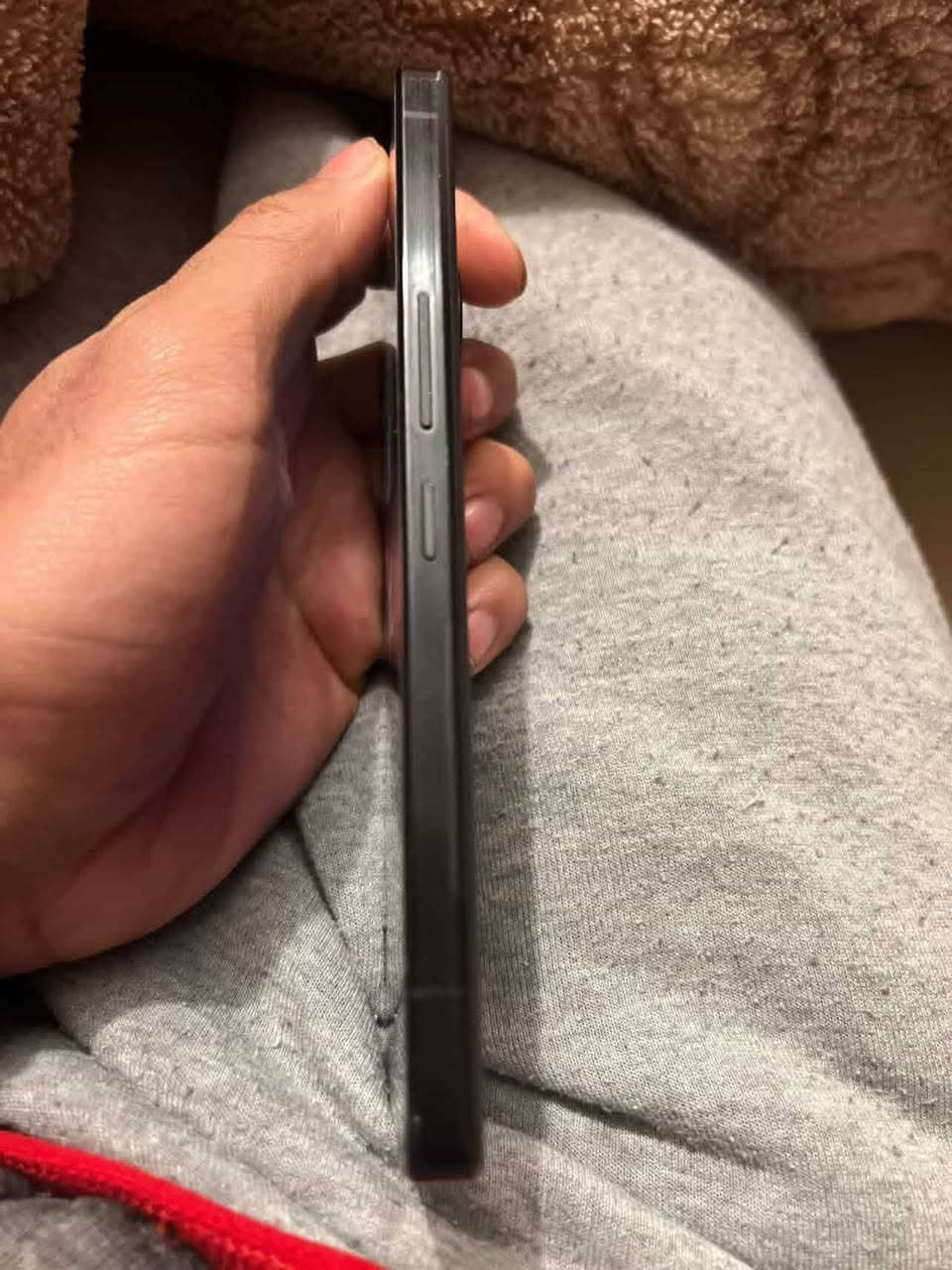 Sharp R7
الشاشه 244 هيرتز سوبر اموليد بصمه بشاشه +وجه 
المعالج سناب دراكون جين 1 يعني ناررررر
الذاكره256 عشوائيه 12
كامره من شركه لايكا 50ميكابكسل تصوير احترافي
تصوير فديو 8K و4K بهيرتزيه60 
السعر 230  مكان بغداد يرهم مراوس.  جهاز فلاكشب الاخر درجه أبحث عليه وتعرفه للتواصل. ***********
