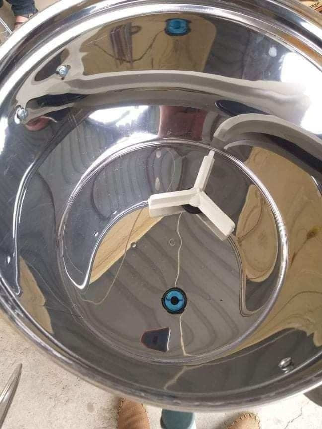 ملوي من الجوانب ع مود مايجرح الايدينعروضنا تهز الكاع وفرنالكم خضاضة حليب كهربائية 👌👌👌👌
لاستخراج الزبد والدهن الحر

خضاضة تركي المنشأ الأصلي 

كاسر الأمواج مع ضمان سنه من

 تاريخ الشراء ⚡⚡⚡ملف نحاس شرط 100 ٪شرط تركي

حجم 10 لتر 

حجم 40 لتر

-------------------------------
________________________________
صيني المنشأ ثقيل وماطور ملف نحاس شرط 💯

     ⚡⚡⚡⚡فافون لماع
 
حجم 13 لتر
حجم 20 لتر.
----------------------------------
___________________________________
خضاضة حليب ستيل ثقيل ماطور ملف نحاس

 شرط⚡⚡⚡ 100 ٪ إيراني المنشأ 
حجم 20 لتر 
حجم 30 لتر
حجم 40 لتر
حجم 60 لتر 

وبأسعار تنافسية مع السمحافظات العراق 🚚🚚🚚🚚
للحجز والاستفسار مراسلة الصفحة أو مراسلتنا واتس اب***********وق 💪💪💪
توصيل مجاني لكل 📲📲📲📲
غيرنا كثير ومثلنا نادر 💪👍💯🫵
