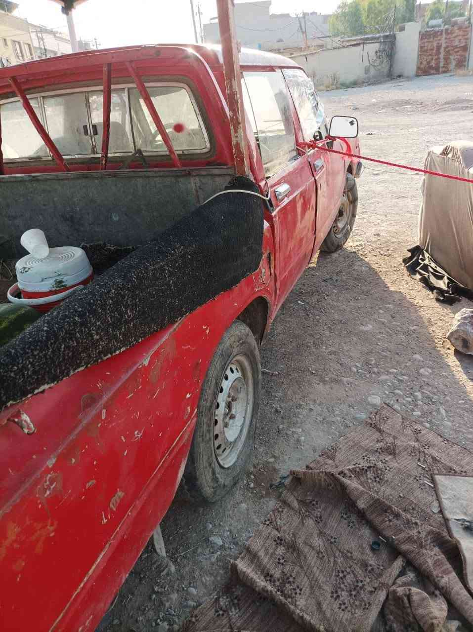بيكاب بوو فروشتن كبةبري سيارةي لة كةل سةيوني لةكةل داية سيارةكة سةرف دةكات كابريتةي تةوانية *********** أربيل, العراق

