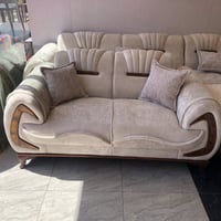 تخم  10 مقاعد  جديد مليون ٢٠٠ رقم تليفوني 07783530136