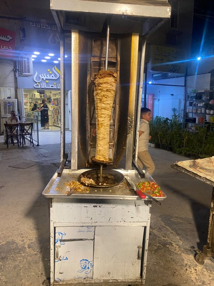 غراض مطعم مستخدمه للبيع
ماكنهن بغداد العامريه الي  عده استفسار 
الاتصال على الرقم ***********
متواجد واتساب ايضاً 
اني مكلف بالنشر
