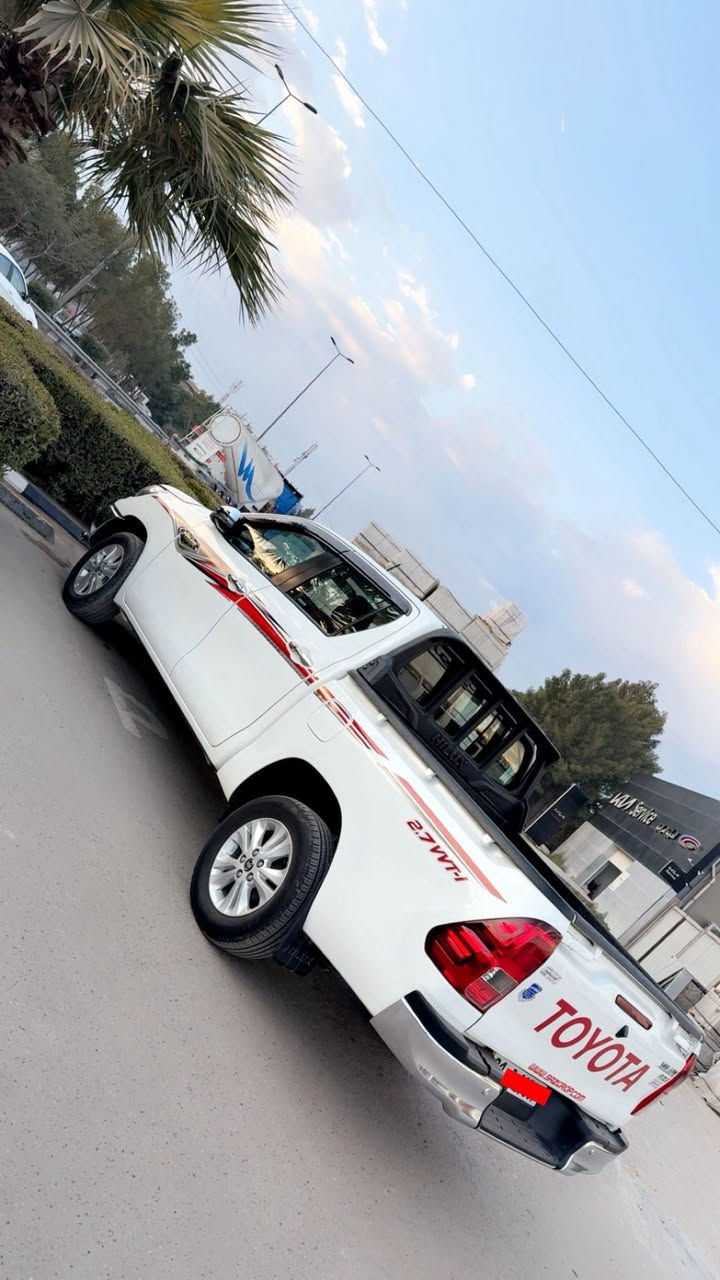 السلام عليكم للبيع تيوتا بيكم هايلوكس ناصي2024 ساز ام الضمان ماشية ٣٨ الف سياره جديدة ادامه كله بشركة تيوتا ساز جديدة كلش رقم سلمانيه ب اسمي فول مواصفات سعر ٢٩٥ او مراوس بجي ار 
مكفولة عده بارد علكد اصبع مكان بغداد البنوك ***********
