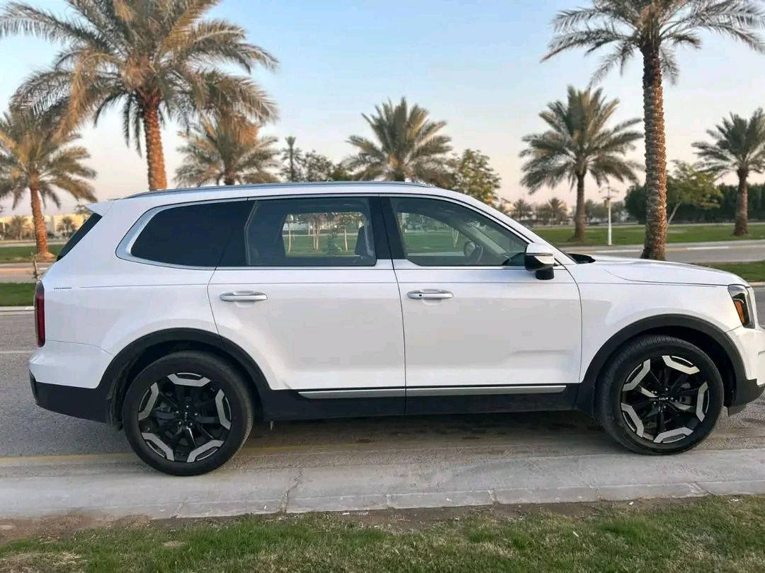 سلام عليكم
تيلورايد 2023  VIP
مرقمه و كامله 
بصمة تشغيل بصمة بيبان تشغيل عن بعد كشنات حرارية كشنات كهرباء كل الكشنات جلد فتحة سقف اشاير بالمري توقف ذاتي لدات ترحيب لدات نهاريه هندبريك بصمة كامرة دوارة إطفاء ذاتي وبيه بعد هوايه مواصفات
حادثه جاملغ امامي صبغ والخلفي تعديل بارد على شبرين فقط ايرباك فقط استيرن
ماشيه 26 الف فقط
السعر مناسب 280 ورقه وبيه مجال
***********
