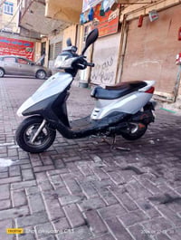 دراجه بريز ببغباءنضيه لبيع السعر مليون وبيه مجال بكاني الشعب وهاذه رقم...