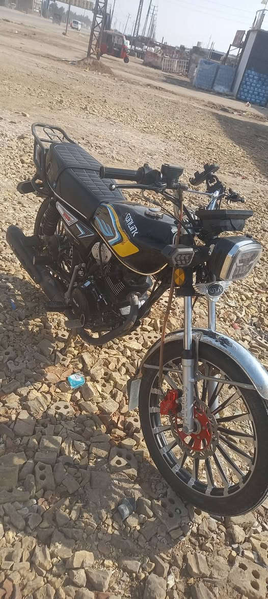 دراجة سونك 25 للبيع مكينه 200 مكينه مكفوله سكنر السعر 650 وبيه مجال العنوان بغداد النهروان رقم الهاتف ***********
