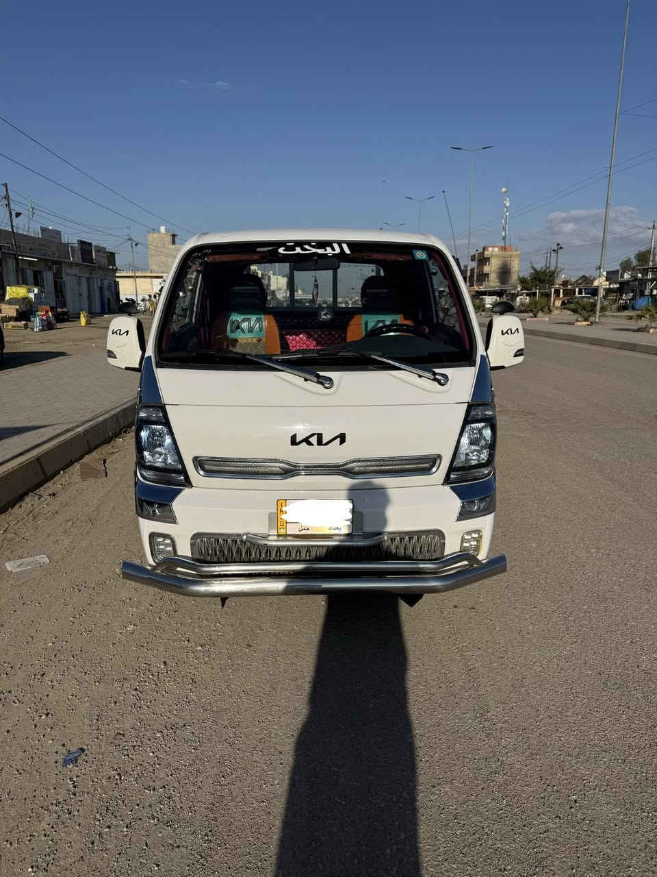 السلام عليكم للبيع كيا حمل موديل 2023 رقم بغداد مكفوله كفاله عامه سياره جديده ماشيه 77 تخم تاير دوشمه دعاميات خلفي وأمامي تانكي 100 لتر السعر 155 وبيها مجال للاستفسار ***********
