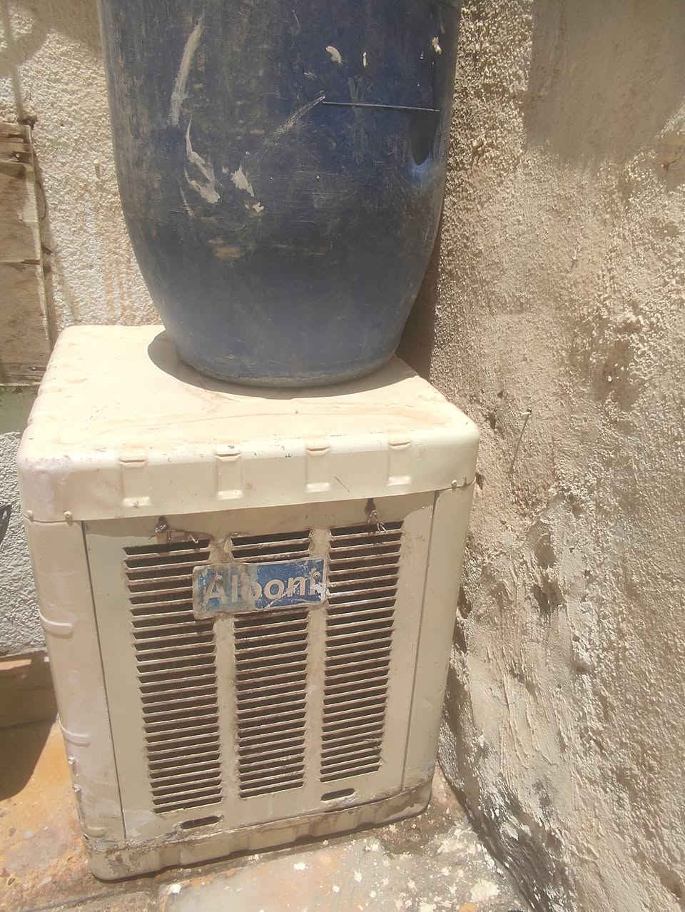 مجمده تجميده ثلج بس كشره بي خياس من جوه ومبرده هي وبرميله للبيع قيم واخذ


**إذا كنت صاحب هذا الإعلان وتريد حذفه لأي سبب، رجاءا أرسل رسالة إلى الدعم الفني**