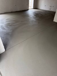 كادر سكريت تصفير الأرضيات بليزر شغل درجه اولى شرط استلام مهندس نعمل بن...