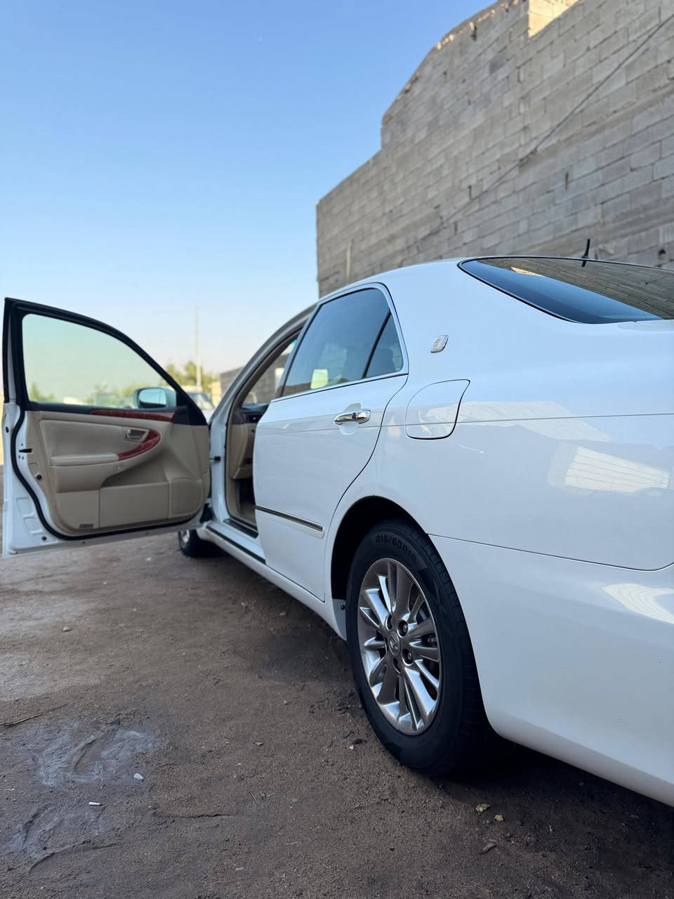 للبيع شاهينه ادوات كفاله عامه موديل 2004 مكان البصره مامتواجد على الفيس رقم الهاتف ***********
