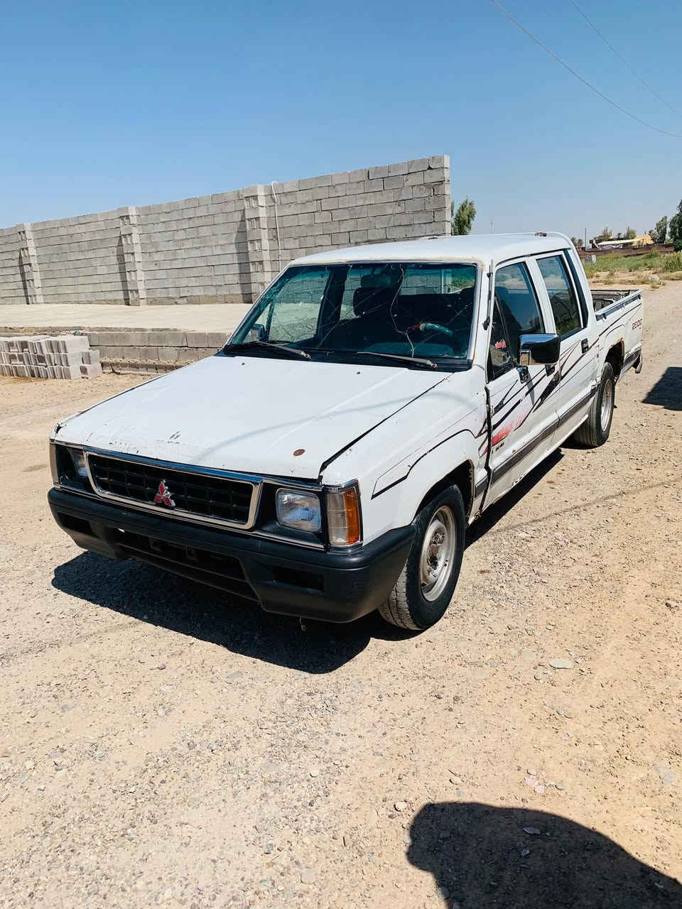 السلام عليكم للبيع مستيبوش
حبل حبل 
كير محرك شرط اكسل 
تايرات زينه 
غرفه نضيفه 
بديها نضيف 
شاصيها قطرت اخياس مابي
بيها اخياسات بسيطه 
كشر شوفت عينك زين 
كهربائيات شغاله 

نواقصها كابريته يرادلها ترتيب 
سياره يرادلها صرف ورقه فقط 

مكان السياره الضلوعيه 

السعر 12 وبيها محال بسيط

الااتصال ***********
