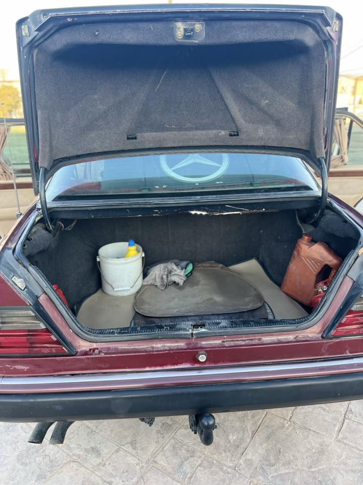 سلام عليكم مارسيدس E300 محرك بطه ثنين ونص مصبوغه عام جماليه غرفه بلاد رقم نكليزي بسمي سنويه ما سأقطه لل28   السعر 69 وبيها مجال حك الجيه مكاني نجف للتواصل ***********
