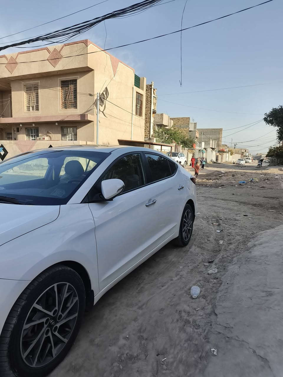 السلام عليكم النتره ٢٠٢٠ مكفولة كفالة عام فول من عدم البصمه سيارة بسمي رقم بغداد الدولية مغلف قماره وبنيد ببي إف  مكان السيارة بابل شارع ٨٠ السعره ١٦٦ وبيه مجال الطيبين ***********
