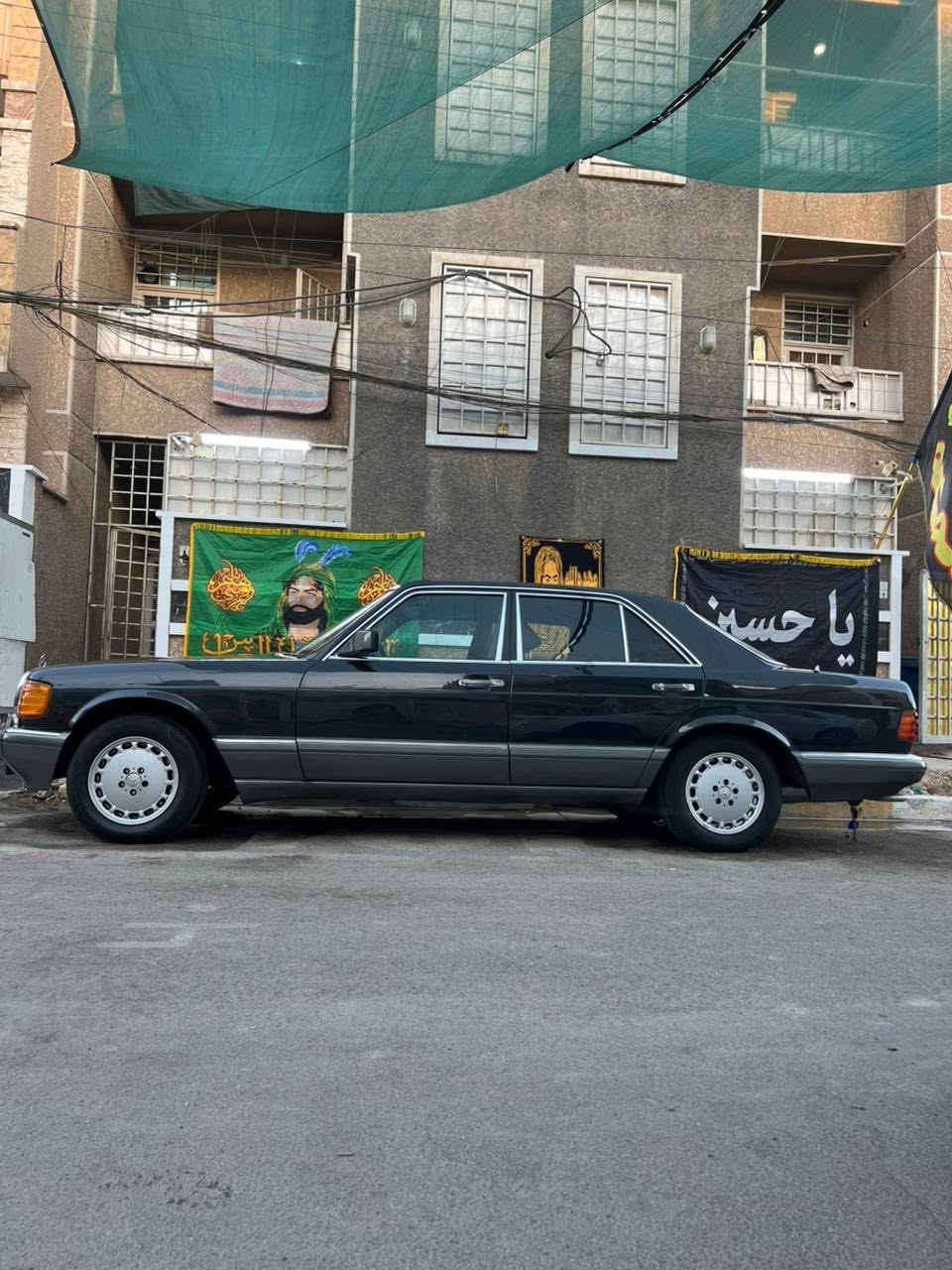مارسيدس باب قصير موديل ١٩٩٠ رقم ديالى نكليزي
السياره جاهزه من كلشي مكاني بغداد الشعب 
رقم صاحب سياره بي واتساب ***********
