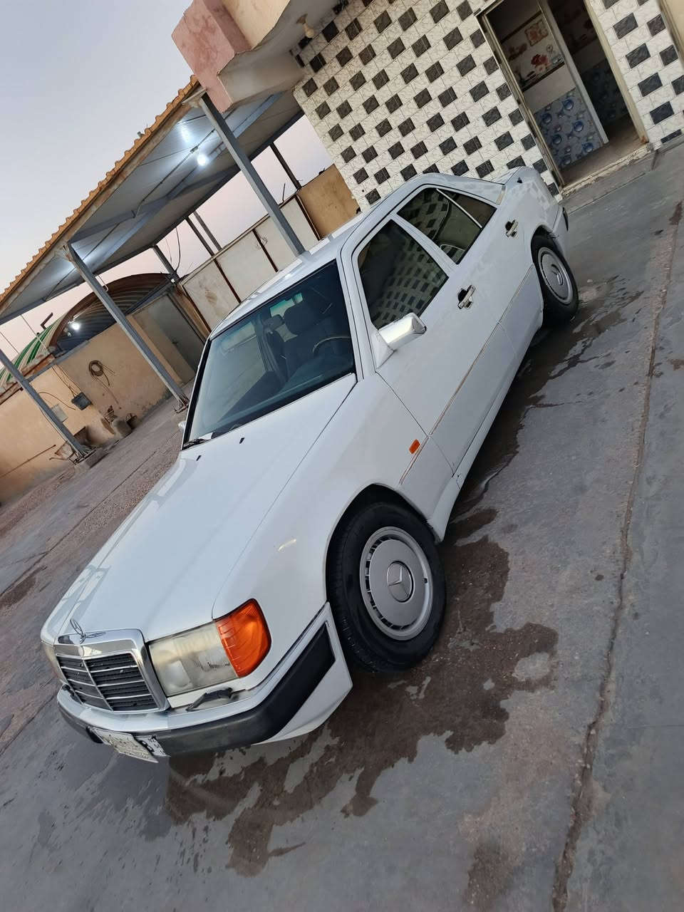 سياره مكفوله من الضربه فقط صبغ موديل ٨٦
مكينه بطة ديلكو حديده صارلهه سبوع مشدوده 
تبريد كهربائيات جاهزه من الطول للطول 
رقم بغداد السعر ٦٥ وبيهه مجال


**إذا كنت صاحب هذا الإعلان وتريد حذفه لأي سبب، رجاءا أرسل رسالة إلى الدعم الفني**