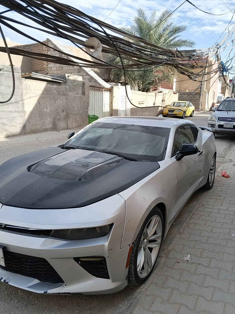 كمارو 2018 رقم بغداد فول موصفات فتحه بصمه
حادثها دعاميه اماميه وبنيد
مصبوغة حزام
محرك 6 سلندر
مابيها گلوب مشتغل بالدشبول
سيارة جاهزة
تخم تاير جديد
حداديه جديده 
ماشية 90 ميل
سعر 110 وييها مجال حك الجيه 
***********
