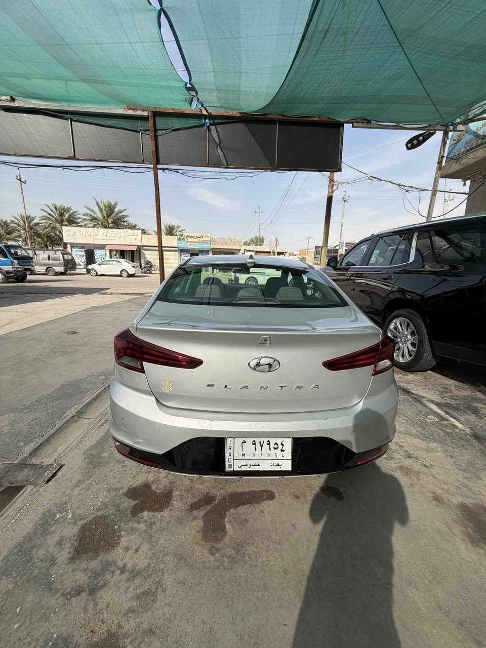 النترا للبيع موديل 19 سلفر وارد امريكي  الحادث حافة البنيد فقط مبين ع وضعة وبعد كلشي مكفول تفاصيل  محرك دوش مرغوب 
كير AT المرغوب مواصفات نص فول بدون فتحة وبدون بصمة شاشة جبيرة سيارة جاهزة تبريد ثلج جاهزة 
ماشية 65ميل 
مبدل بيها راجز مكينة بشرط المكينة جاهزة وكاملة ناعمة 
السيارة حلوة ونضيفة 
السيارة بيها ملاحضات شخوط ناعمة 
العنوان بغداد الدورة 
السيارة بسمي تحويل ثاني يوم 
السعر 135وبيها مجال 
***********
