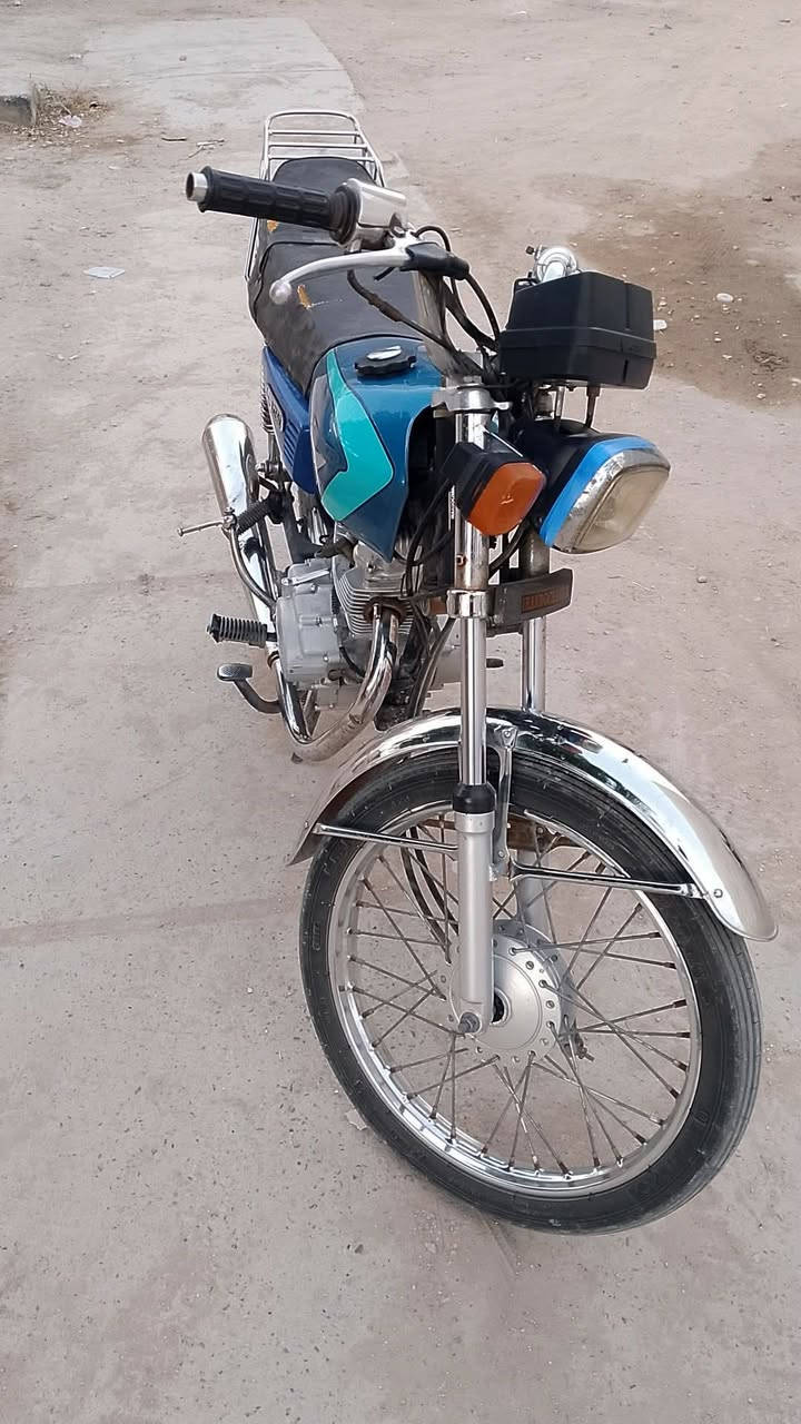 اربعه كير اوراق اصولي للبيع موديل شاصي 20وغراض 23مفتوحه مره وحده السعر 450وبيها مجال رقمي ***********
