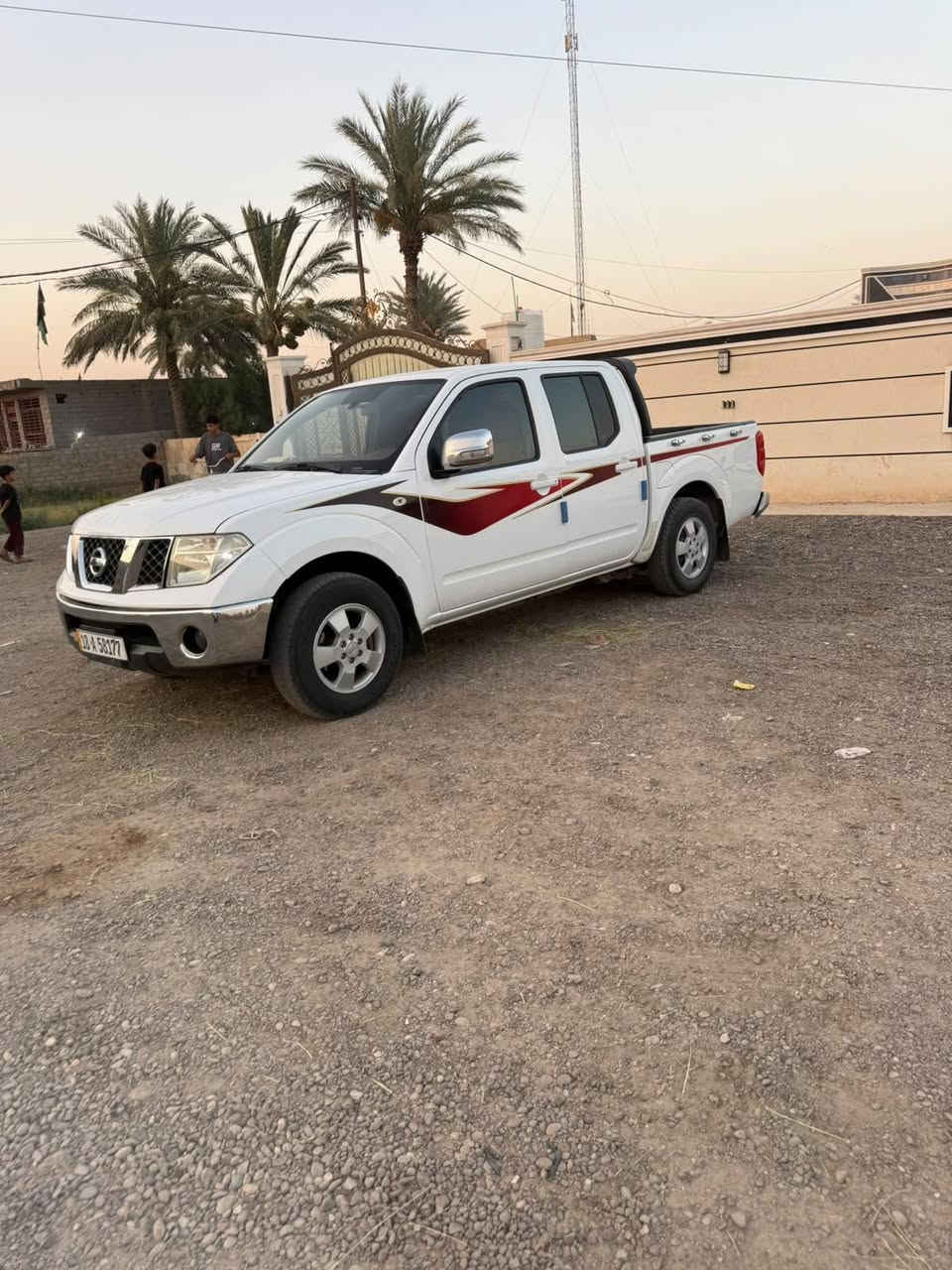 السلام عليكم نيفاره رقم بابل انكليزي بسمنا تحويل مباشر جاهزه هزه ورقم جدد كير مكينه مكفوله تبريد ثلج خير من الله حداديه جيد جداً بيه صبغ جاملغ وبنيد بيع مستعجل مكان السياره بابل مشروع المسيب الاستفار اتصل على رقم ***********
