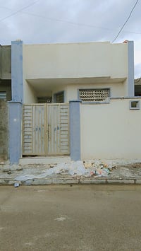 صبغ شبابيك وجهيات وجدران اسعار مناسبه تواصل 07722477237 كوت فقط