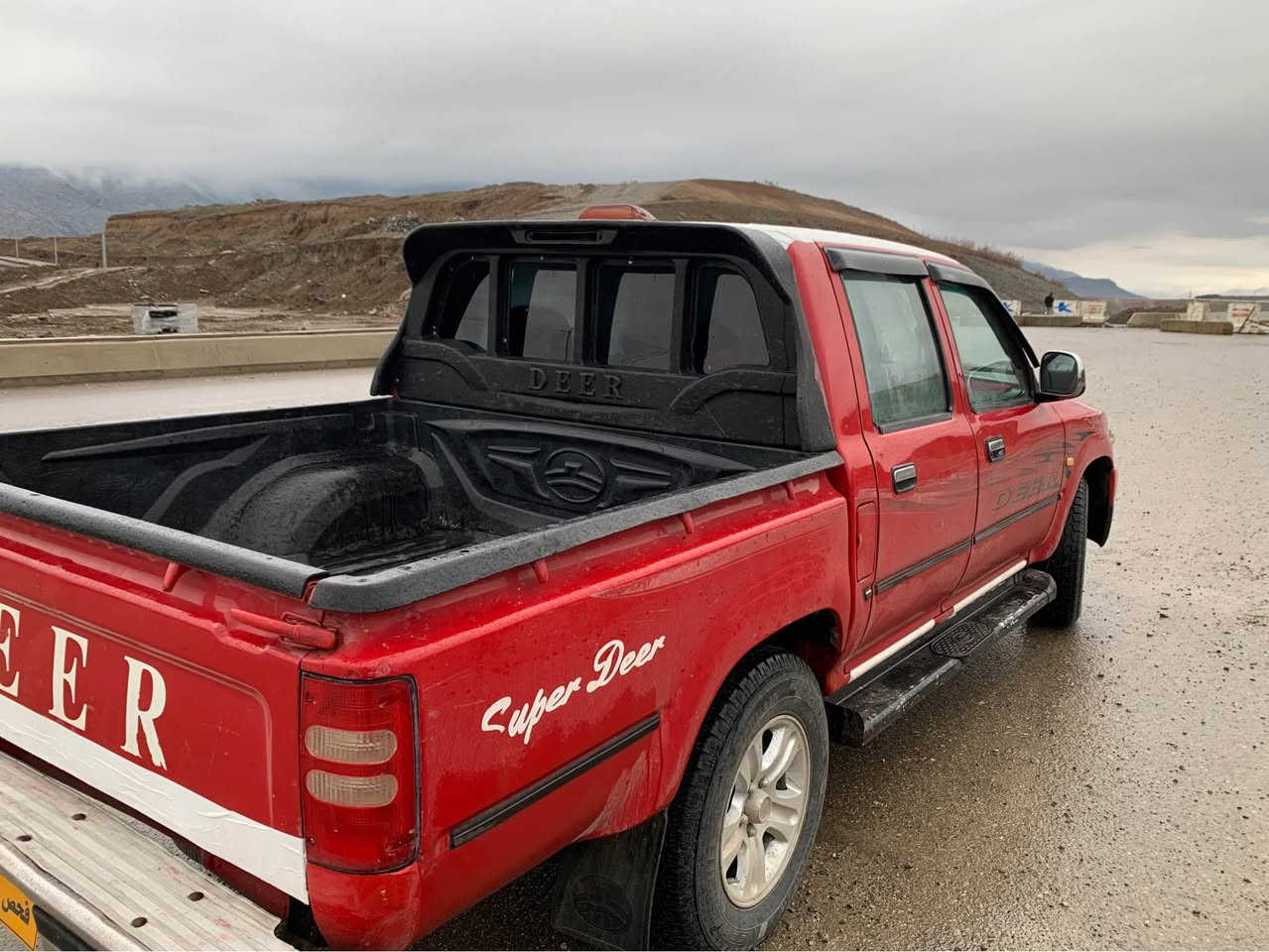 بۆ فرۆشتن پیکاب دێر مۆدیل 2009مەنەفیست ئەسلی غرامات بەشەرت گیرومەکینە بەشەرت بی سبووخ  هیچ سبوخی نیە بی لیدران بی قۆپ  بی کاڵبوونەوە  یەک دینار مەسروفی تیدانیە  هەزەی نوییە چوار تایەیی لۆکی لەژیرە  سعری 55 وەرەقەومەجالیکی کەم 
***********
*********** أربيل, العراق
