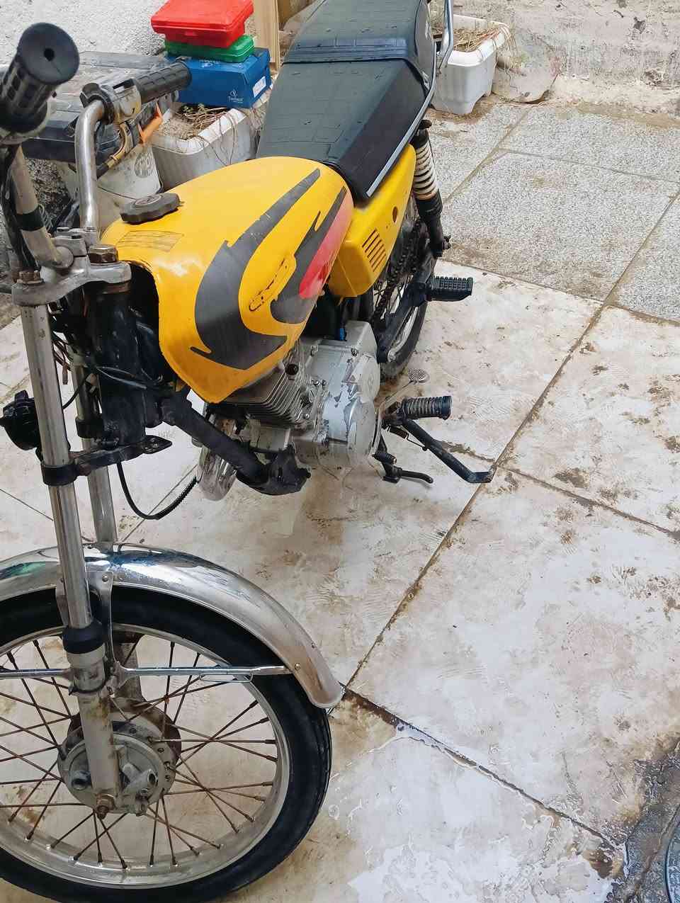 دراجة نامة أدوات مفتوحة بدلت كرنك وكرايم شفت ومطارق عوزها بس فيلسة كلچات جديدة دراجة خير من الله السعر 450 وبيها مجال قليل أبو 300 خليهن مصرف إلك


**إذا كنت صاحب هذا الإعلان وتريد حذفه لأي سبب، رجاءا أرسل رسالة إلى الدعم الفني**