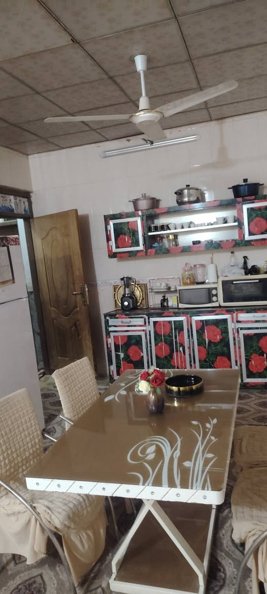 دار للبيع
حي الافراز

250 متر
طابق واحد غرفتين وباقي التفاصيل كامله  مقابيل مدرسه

سعر مناسب 
للأستفسار ***********
